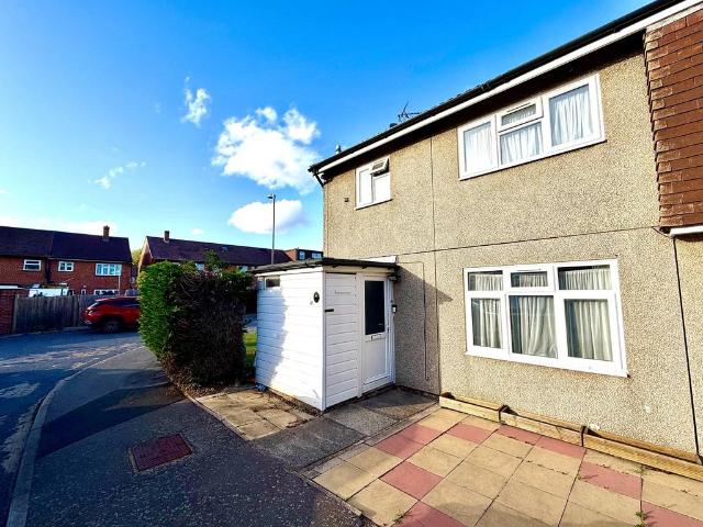 House for sale in Royal Borough of Kingston upon Thames, Greater London