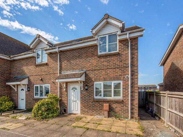 House for sale in Littlecote, West Sussex
