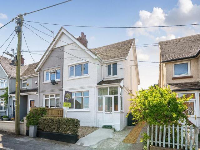 House for sale in Ludgershall, Wiltshire