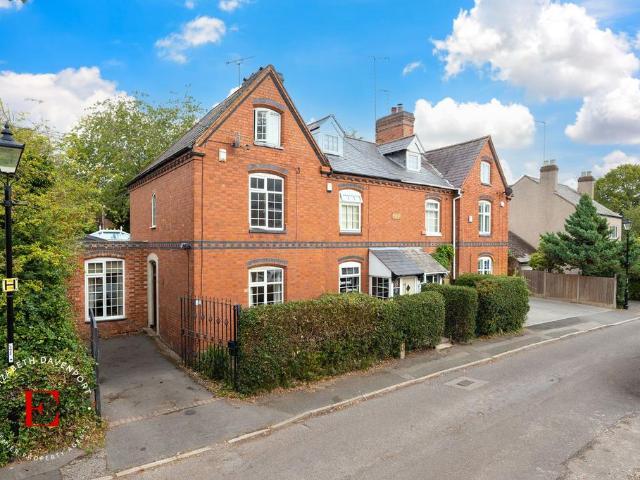 House for sale in Ball Hill, Coventry