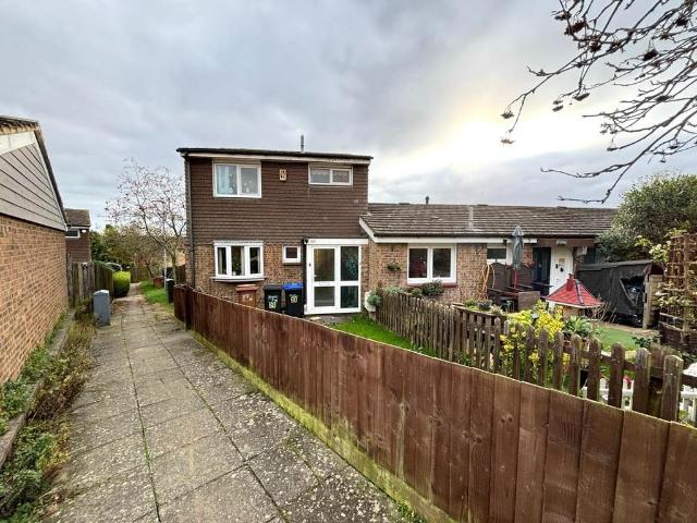 House for sale in Westone, Northampton