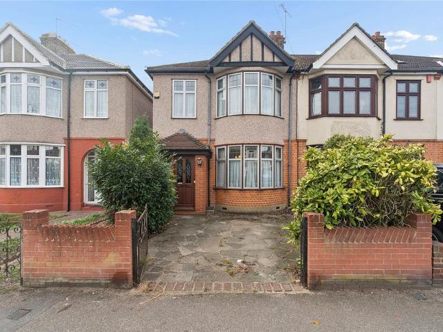 House for sale in Upminster Bridge, Greater London