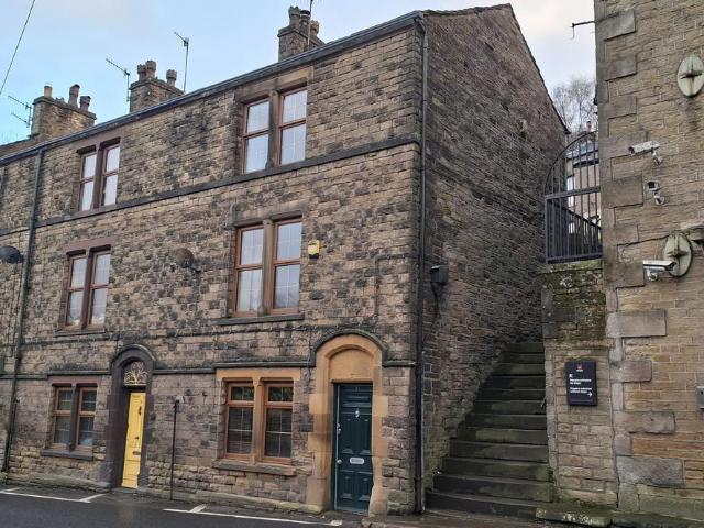 House for sale in Saddleworth, Pendock