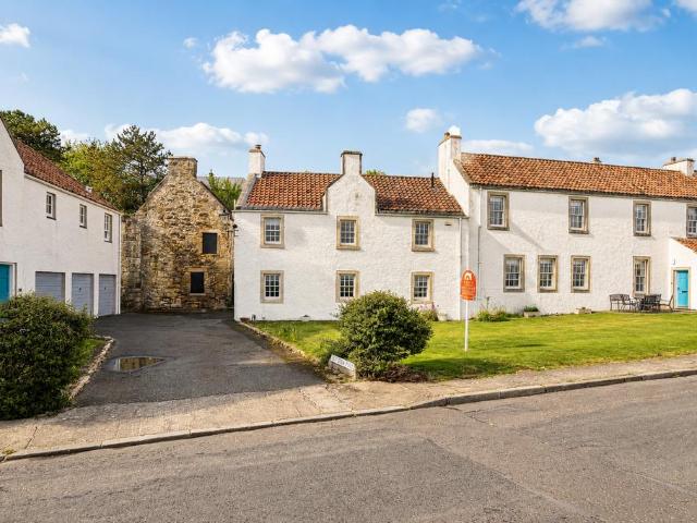 House for sale in Kirkcaldy, Scotland