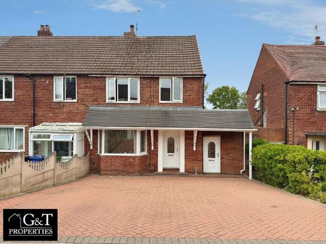 House for sale in Kingswinford, West Midlands