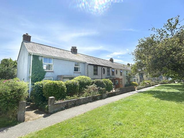 House for sale in Helston, Cornwall