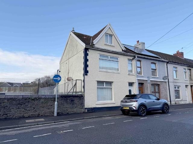 House for sale in Gorseinon, Wales