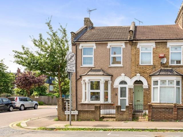 House for sale in Hale End, Greater London