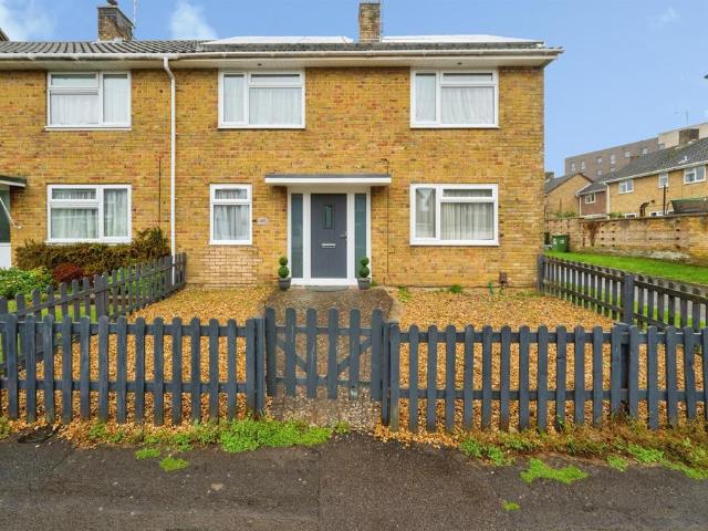 House for sale in Townhill Park, Southampton