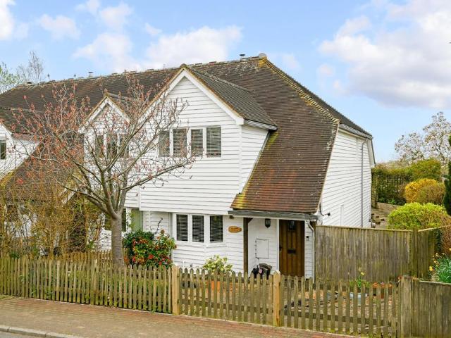 House for sale in Sandown Park, Kent