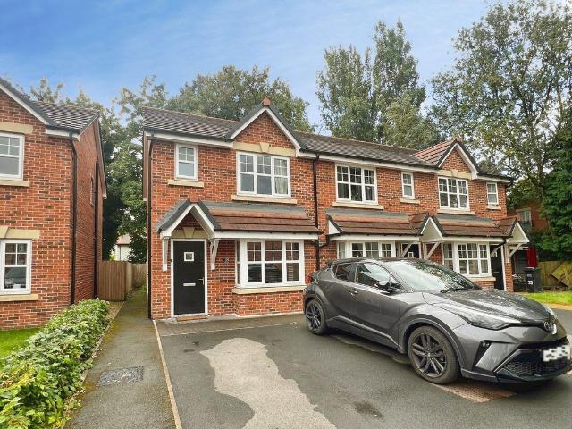 House for sale in The Haulgh, Lee Bank