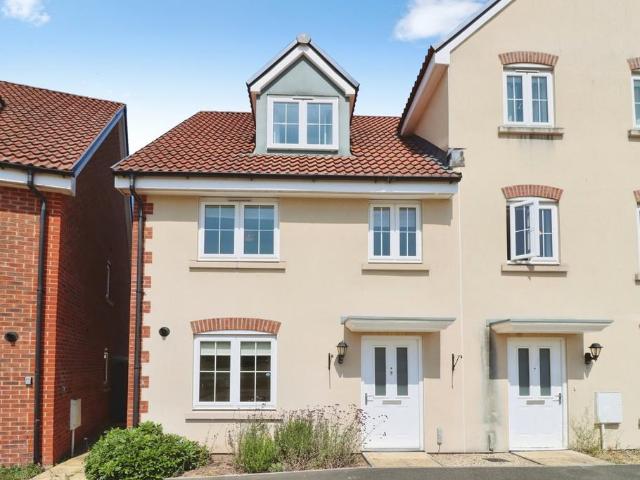 House for sale in Feckenham, City Of Bristol