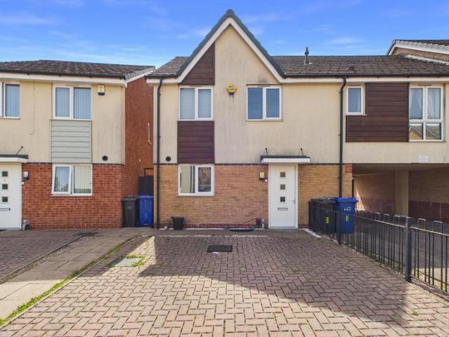 House for sale in Woodsetton, Coseley