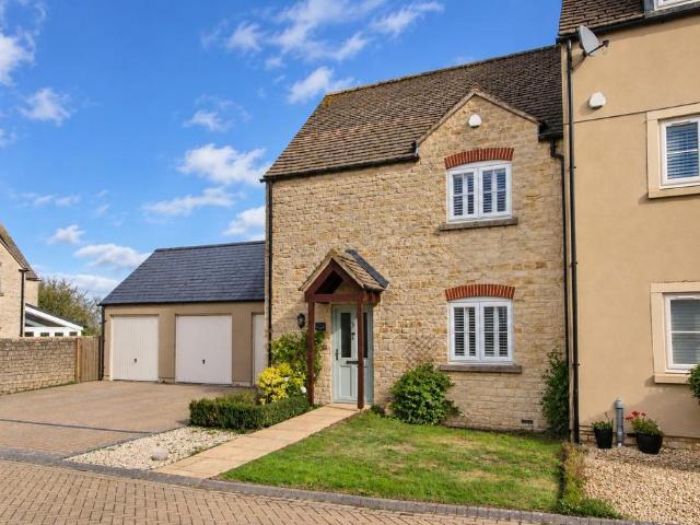 House for sale in Burton Hill, Milbourne