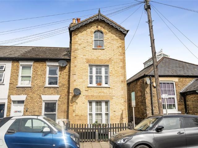 House for sale in Greater London