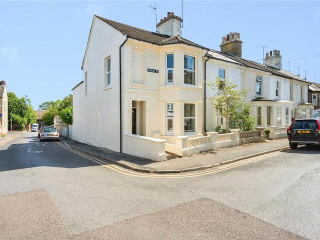 House for sale in Leighton-Linslade, Leighton Buzzard