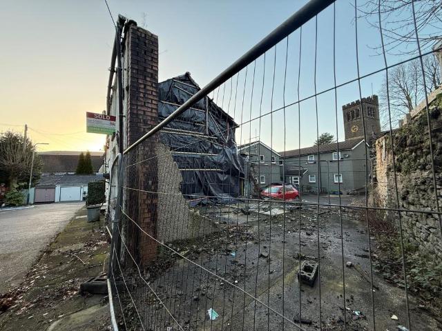 House for sale in Pentre