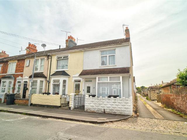 House for sale in Walcot West, Rodbourne