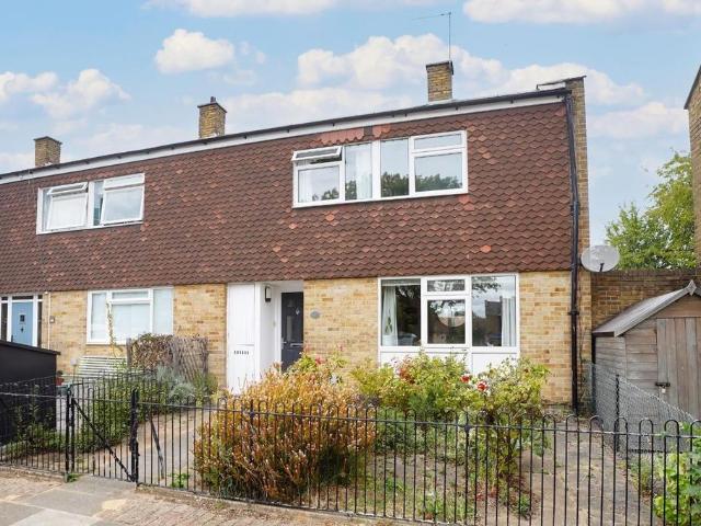 House for sale in London Borough of Lewisham, Ladywell