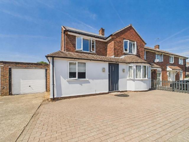 House for sale in Bullbrook, Bracknell
