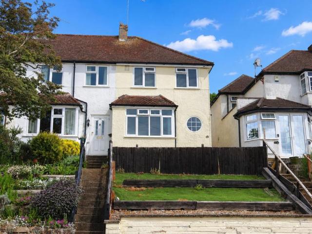 House for sale in Hammerfield, Pouchen End
