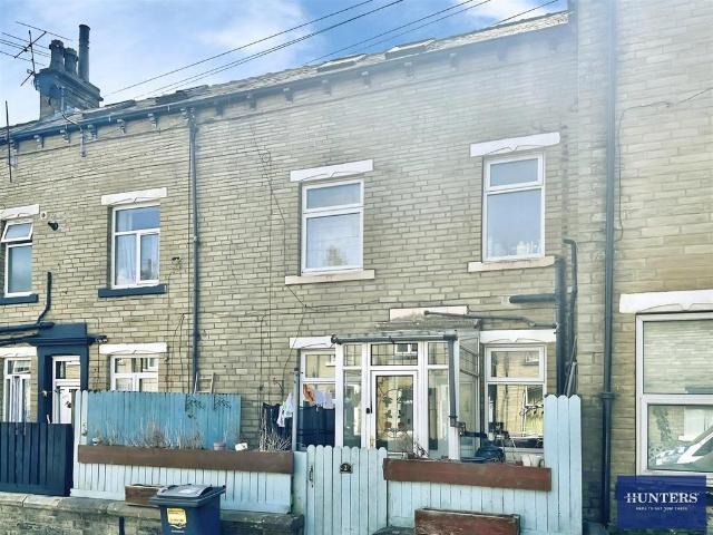 House for sale in Halifax, Calderdale