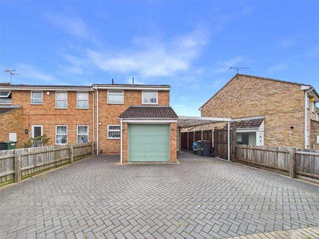 House for sale in Gloucester, Gloucestershire