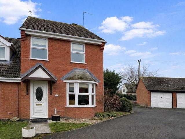 House for sale in Lower Moor, Crookhill