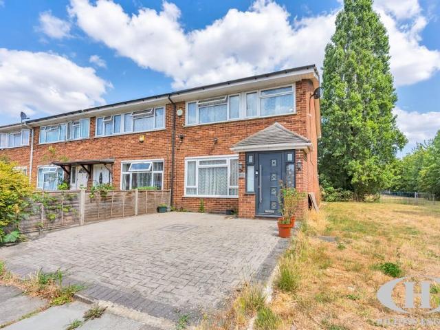 House for sale in Greater London