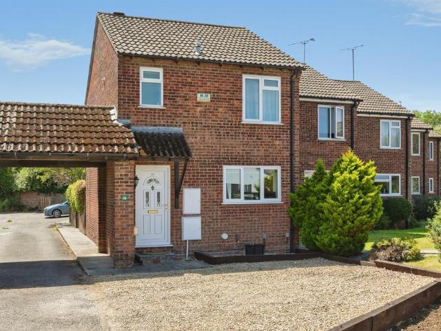 House for sale in Stoke Gifford, South Gloucestershire