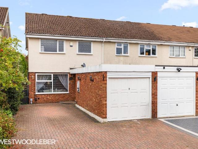 House for sale in Broxbourne, Hertfordshire