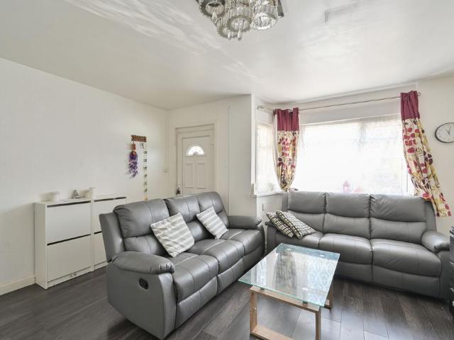 House for sale in Lane, Greater London
