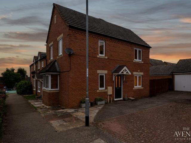 House for sale in Higham Ferrers