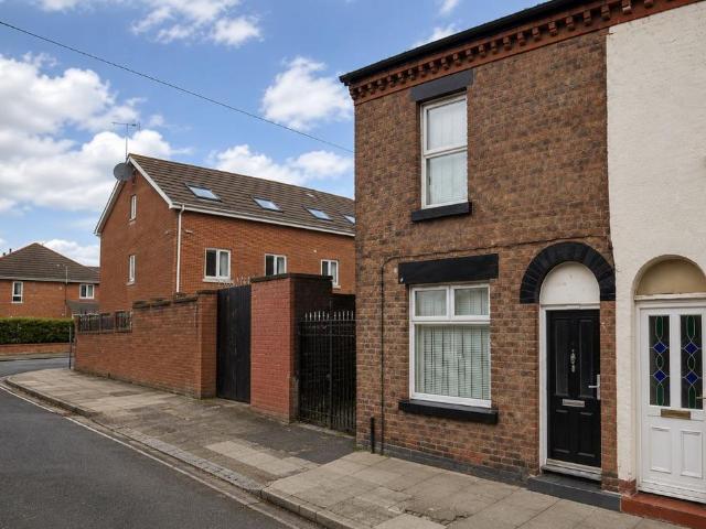 House for sale in Garston, Calderstones