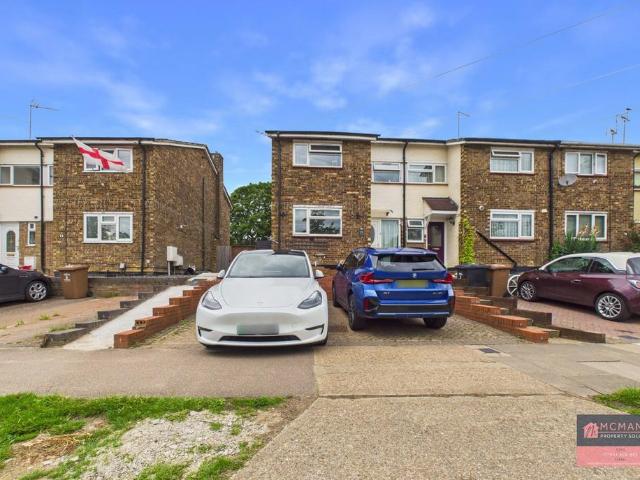 House for sale in Poplars, Shephall