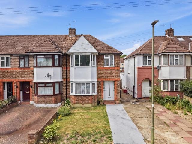 House for sale in Brunswick Park, Greater London