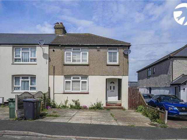 House for sale in Swanscombe and Greenhithe, Monks Orchard
