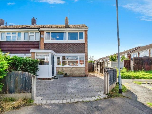 House for sale in Landywood, Great Chatwell