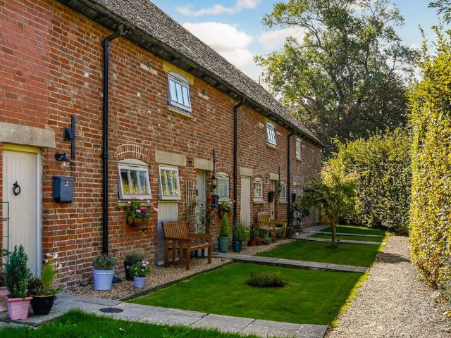House for sale in Warehorne, Ashford
