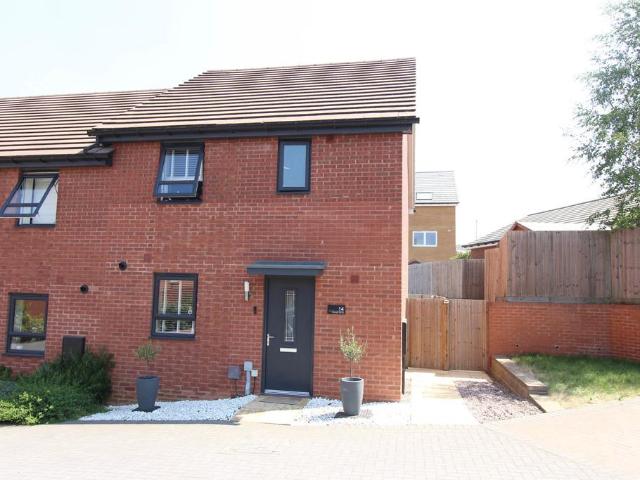 House for sale in Glenvale Park, Wellingborough
