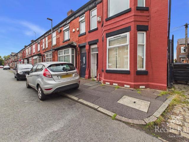 House for sale in Georgia, Greater Manchester