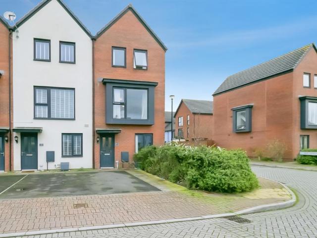 House for sale in Barry Island, Barry