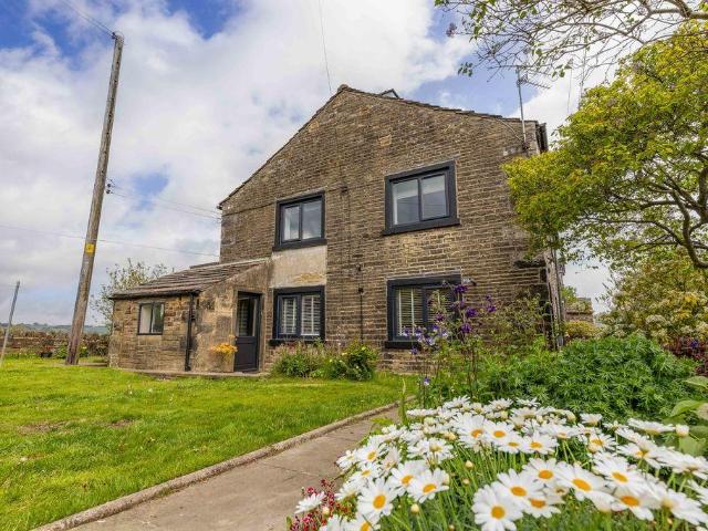 House for sale in Ripponden, West Yorkshire