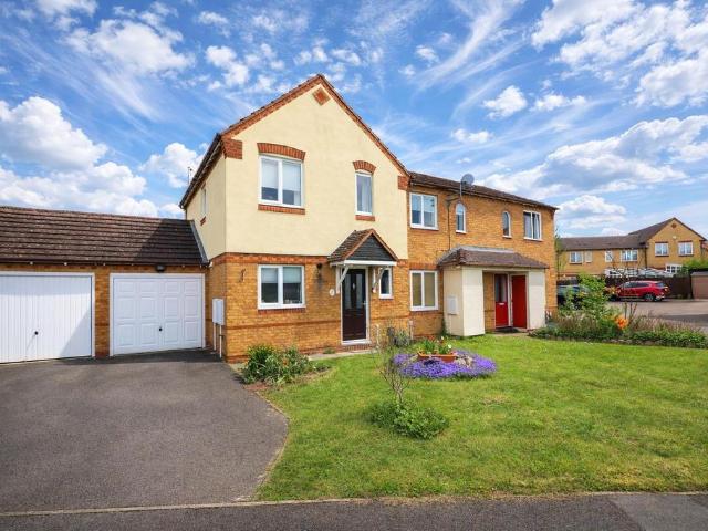House for sale in Rushden