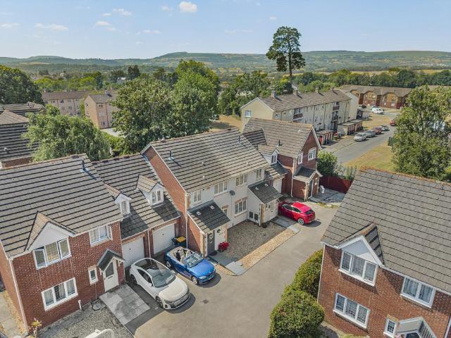 House for sale in Malpas, Wales