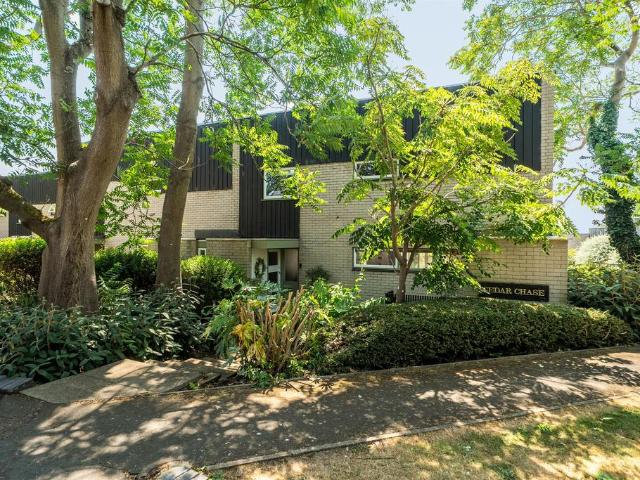 House for sale in Swallow, Buckinghamshire