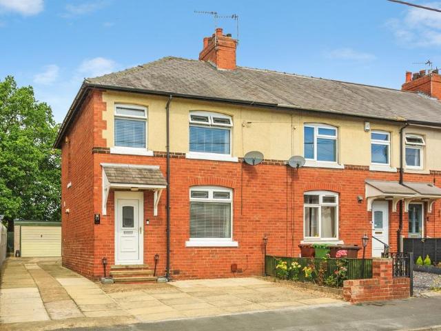 House for sale in Moorhouse, West Yorkshire