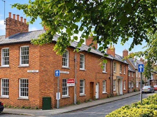 House for sale in Calverton End, Milton Keynes