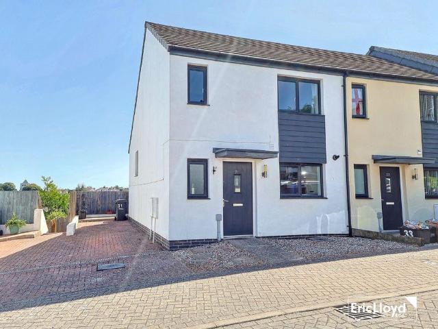 House for sale in Three Beaches, Livermead