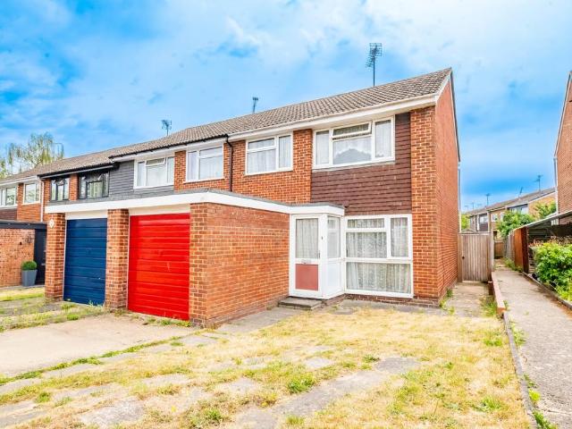 House for sale in Moulsham Green, Hart